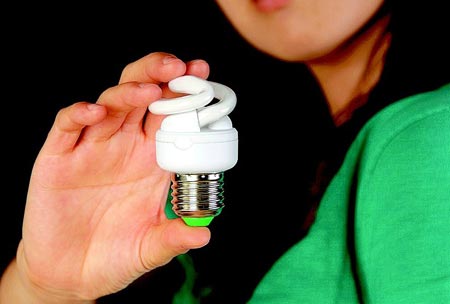 节能灯致癌说是否致癌 取决于辐射强度-365地