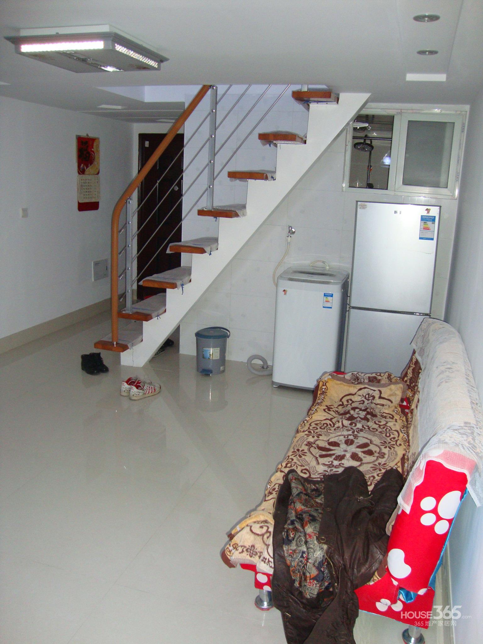 复式小洋房上下二层商住二用二室二厅精装